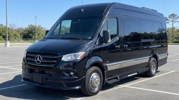 8 passenger sprinter van lincoln