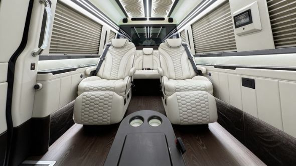 lincoln 8 passenger sprinter van interior