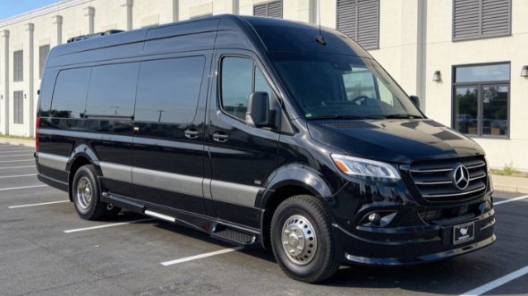 lincoln airport sprinter van service