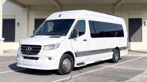 lincoln wedding sprinter van rental