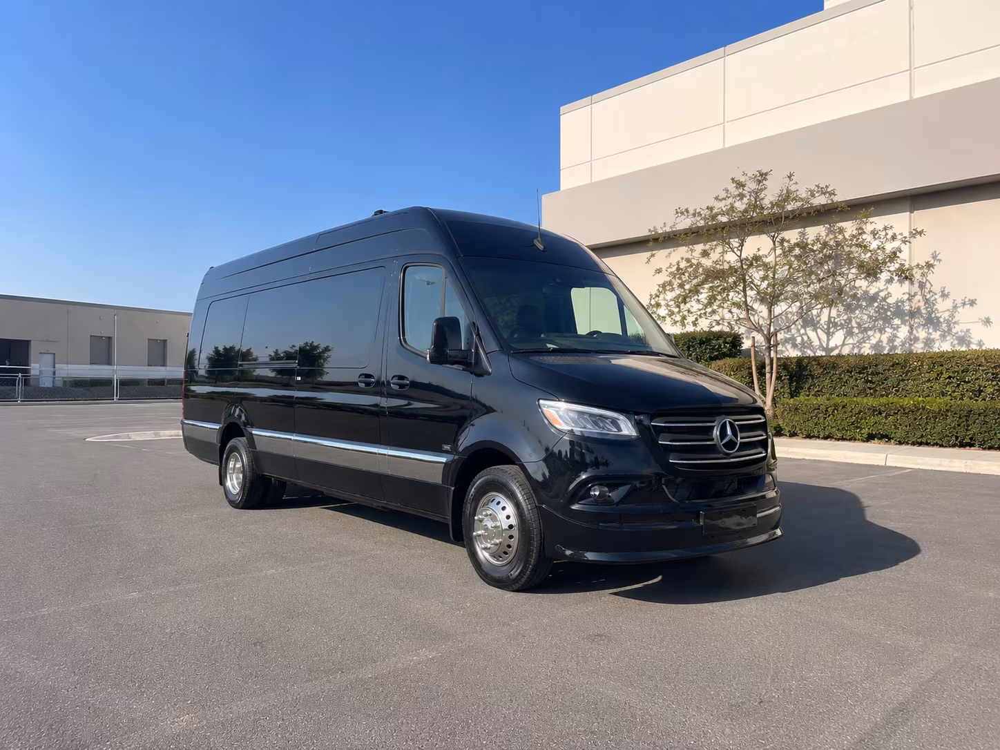 lincoln 18 passenger sprinter van