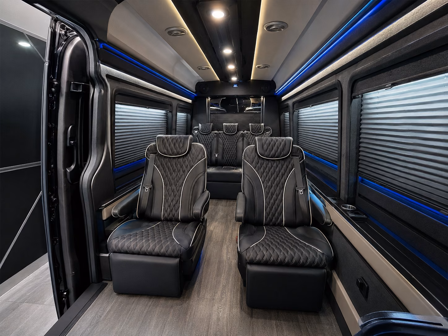 lincoln 20 passenger sprinter van inside